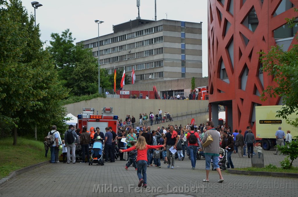 Tag der Offenen Tuer BF Koeln Weidenpesch Scheibenstr P156.JPG